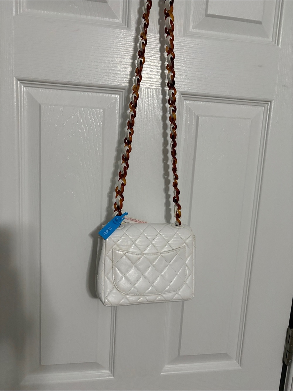Authentic CHANEL White Quilted Leather Shoulder Bag with Stitched CC - Picture 13 of 14